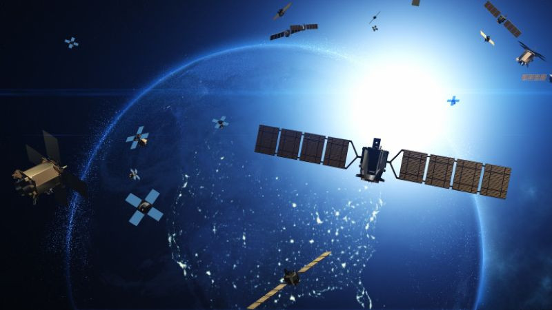Тръмп, Мъск, Зеленски: Кой кого обвинява в спора около Украйна и Starlink